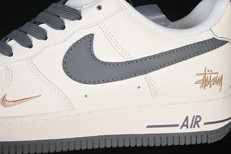 All categories Nk Air Force 1 Air Force series Nk Air Force 1 Low Air Force low-top Nike Air Force 1'07 Low Stusi co-branded rice dark gray gold label Air Force 1 low-top casual sneakers XX3168-223